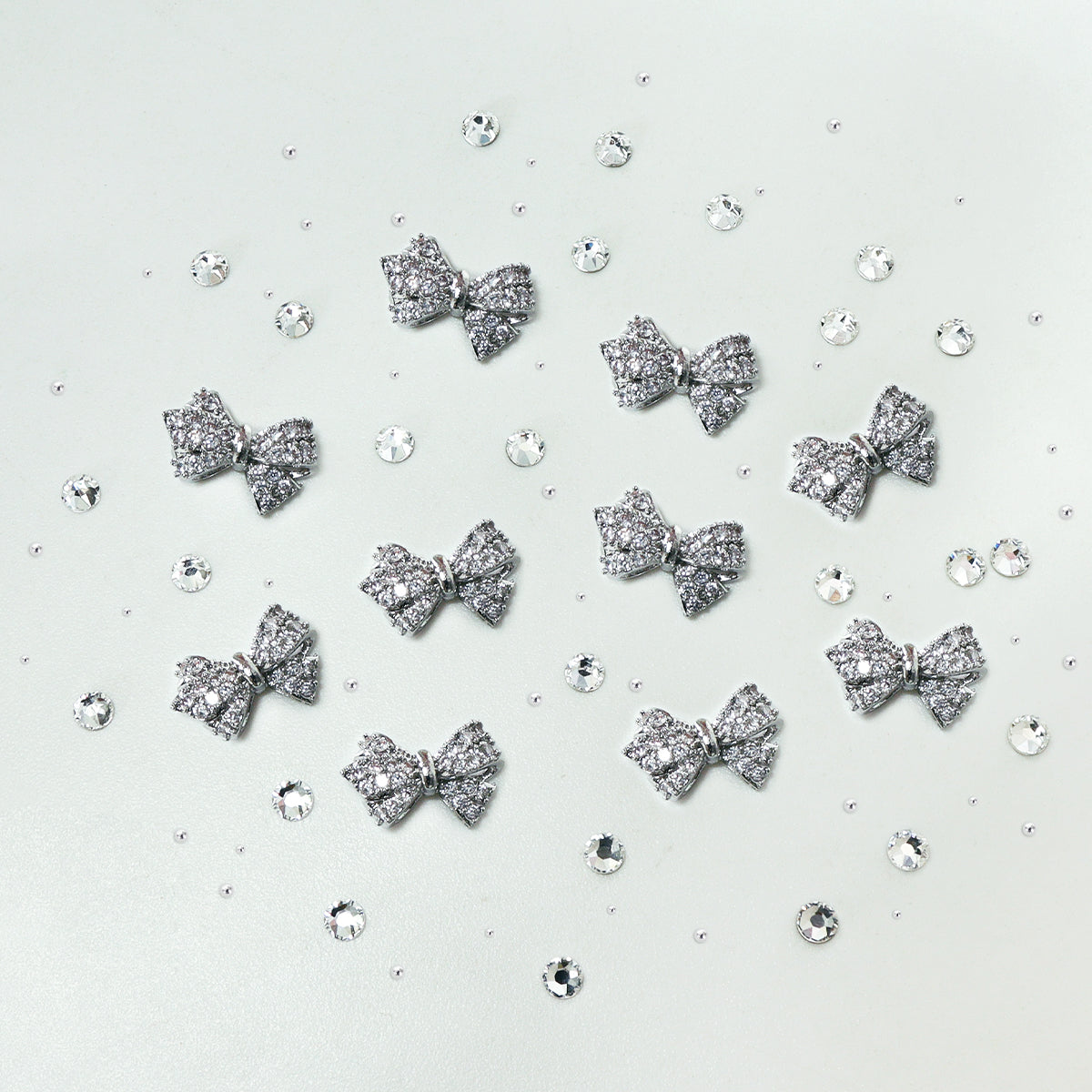 1 Set Luxury Bling Bow Nails Rhinestones, Mixed Silver Beads Flat Bottom Rhinestones Nail Art Decorations, Sparkling Bow Tie Nail Crystalsm，palace Style  3D Nail Accessories, Party&Banquet DIY Manicure Supplie