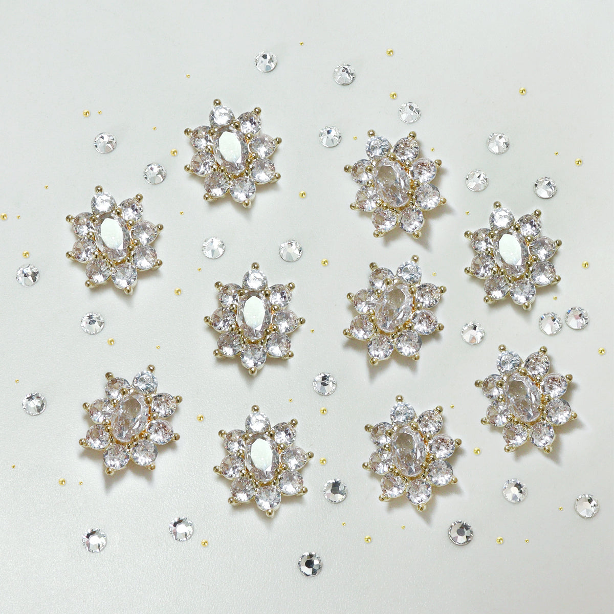 1 Set Bling 3D Nail Art Big Oval Nails Rhinestones, Baroque Vintage Style Nail Crystals 3D Nail Art Charms, Bedazzled Nails Supplies, Mixed Golden Micro Beads Nail Gems Decoration, Light Luxury Premium Wearable Nail Additions