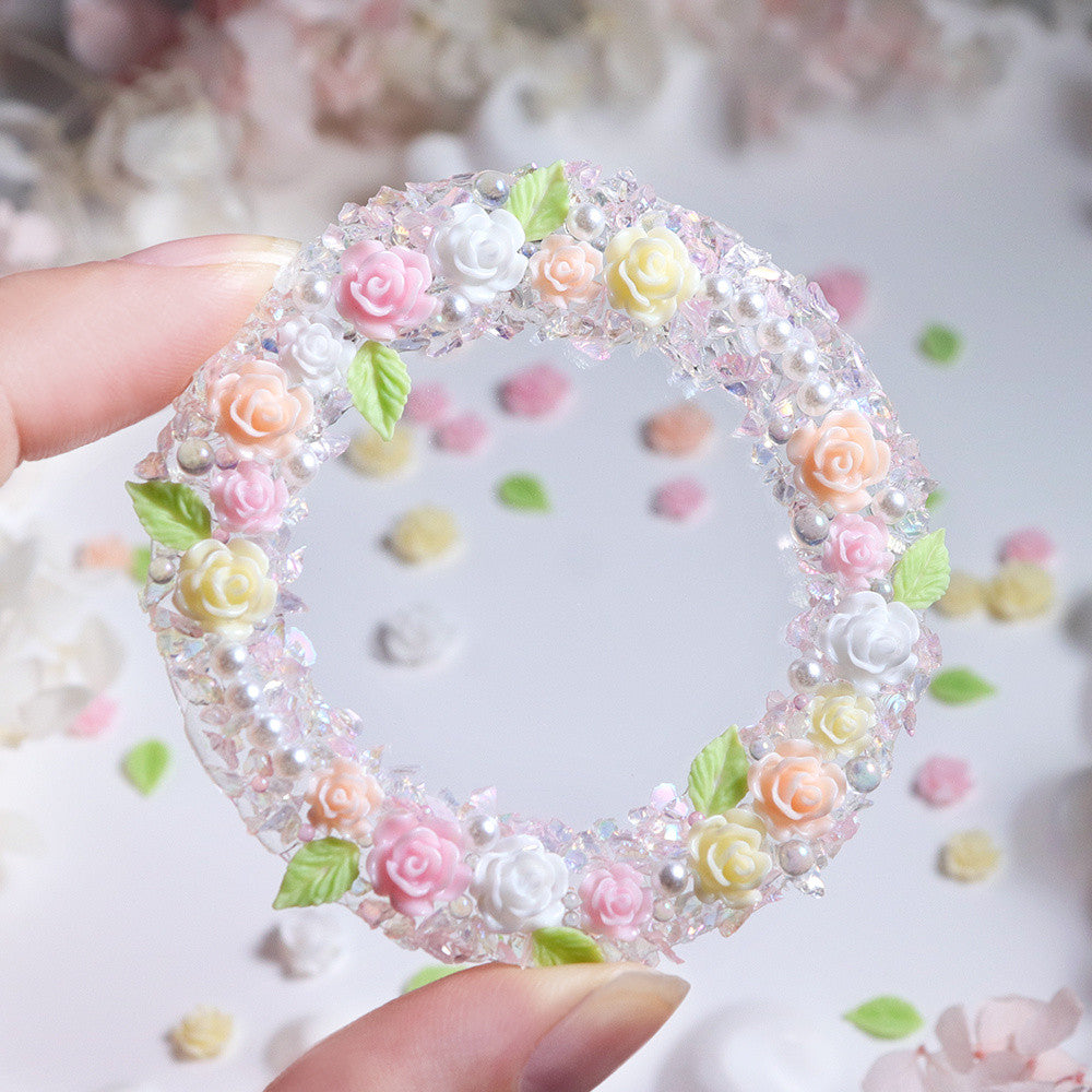 100pcs Gentle Spring Atmosphere Macaron 3D Rose Green‑Leaf Pearl Nail Charms Pink‑Yellow‑White Tri‑Color Mixed Resin Nail Art DIY Decor Accessories